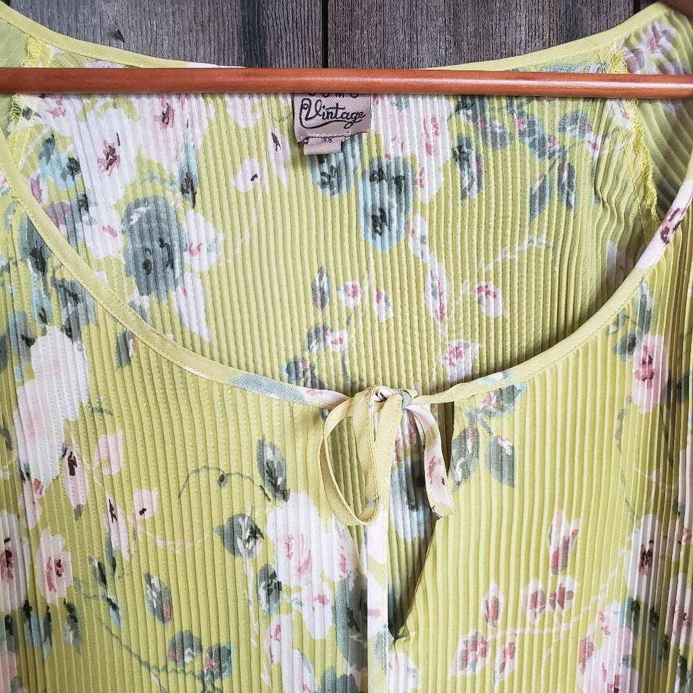 Como Vintage Chartreuse Green Floral Print Pleated Bubble Sleeve Tunic Size 3X - Picture 6 of 10